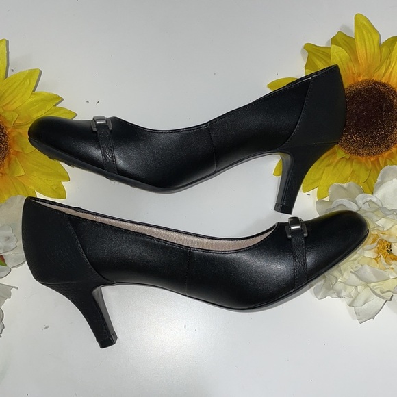 Life Stride heels - Picture 2 of 4